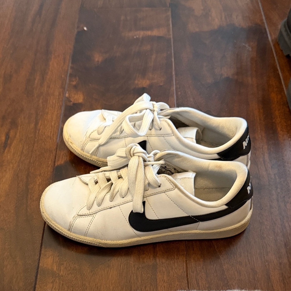 White and Black Nick Sneakers